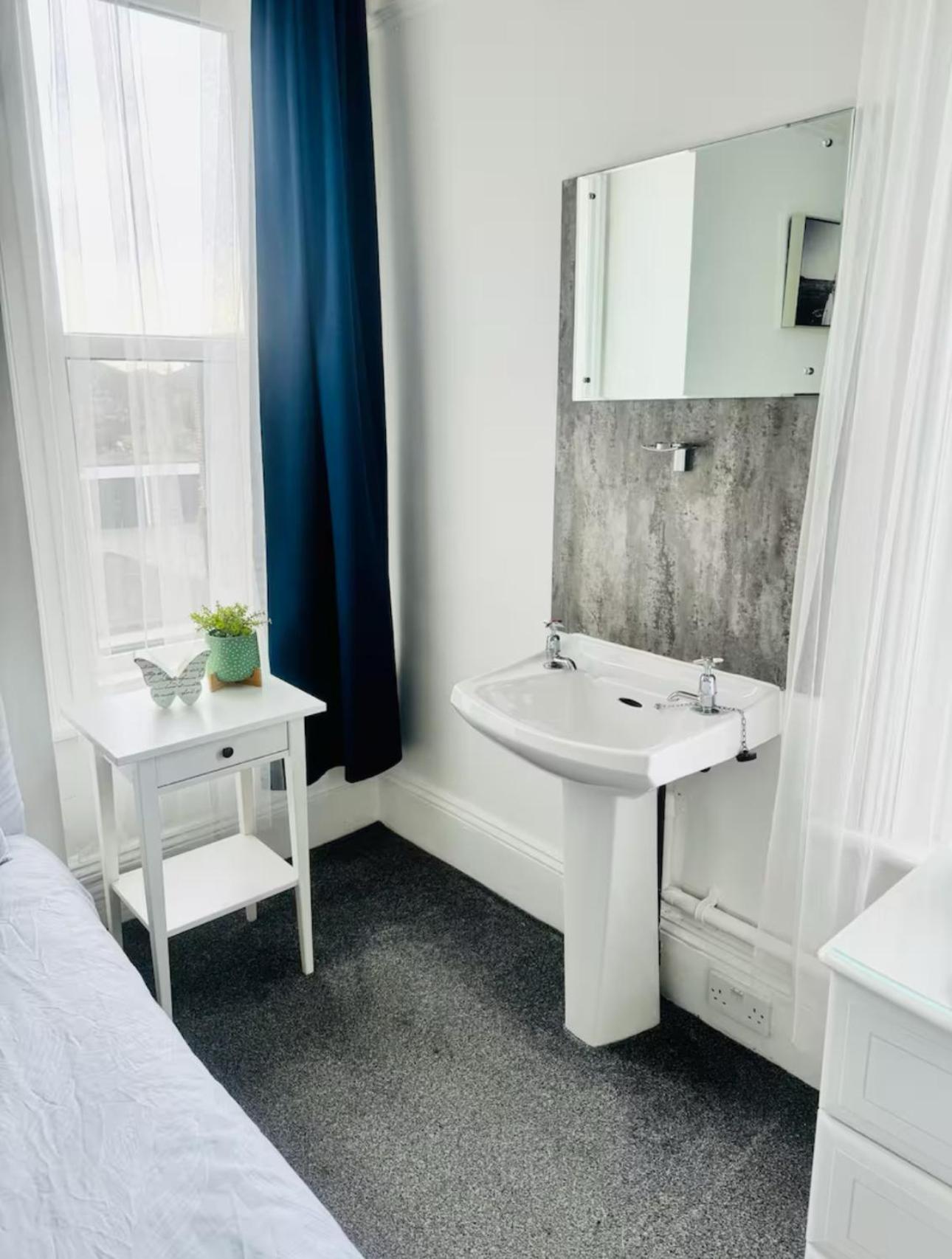 St Joseph'S Guest House Southampton Bagian luar foto